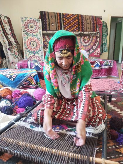 Gilamdo‘zlik an’analari izidan…